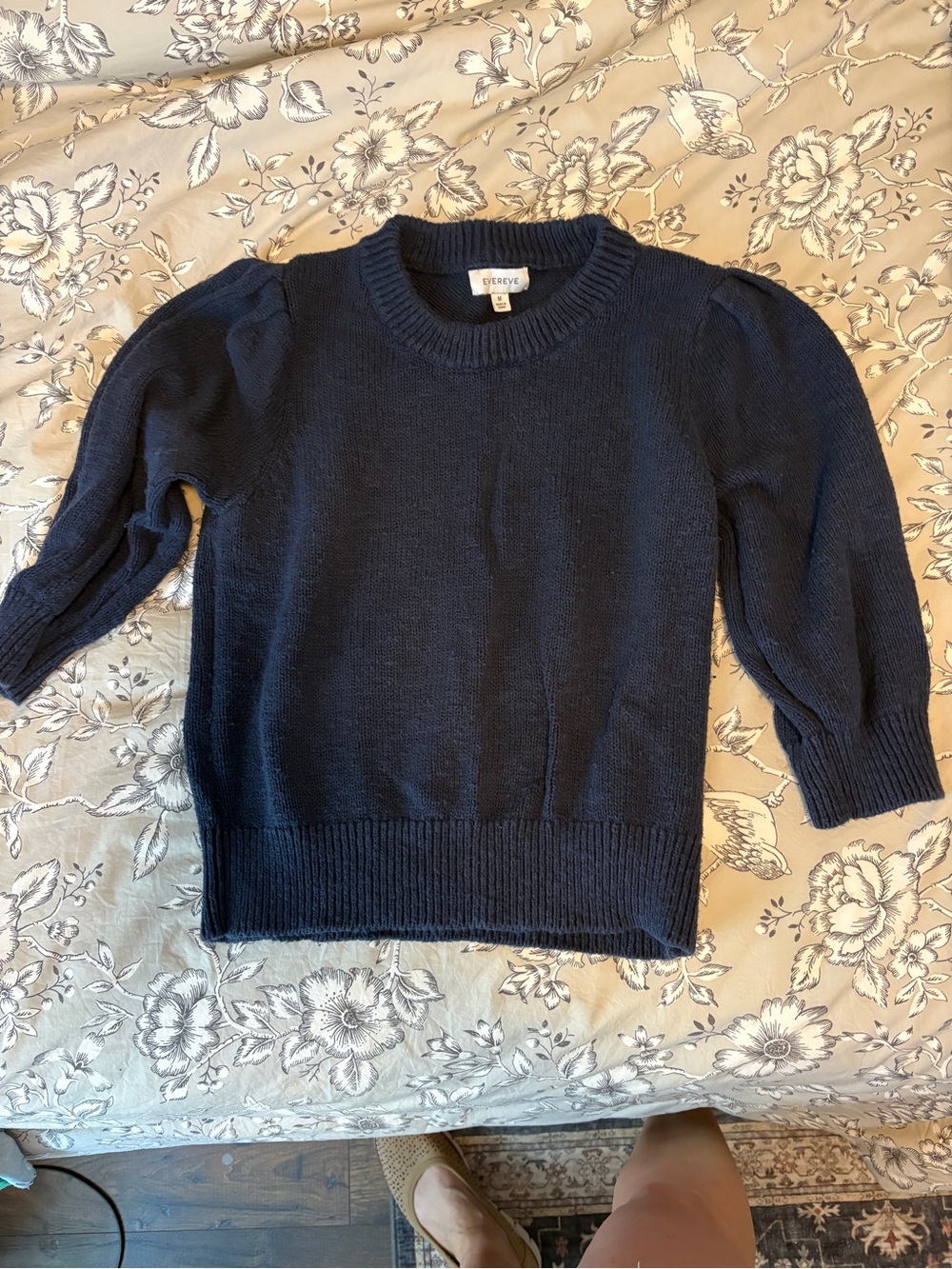 Evereve Navy Puff-Sleeve Crewneck Sweater